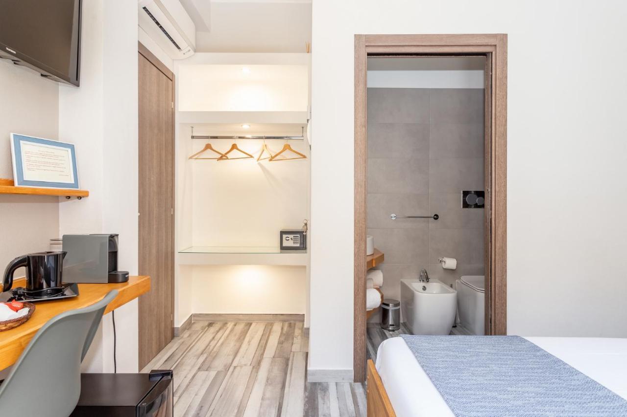 Vittoria Rooms Quartu Sant'Elena Exterior photo